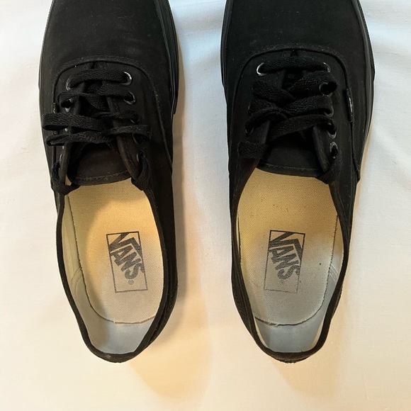 Vans “Black Canvas”   Size 9.5 - Picture 6 of 8